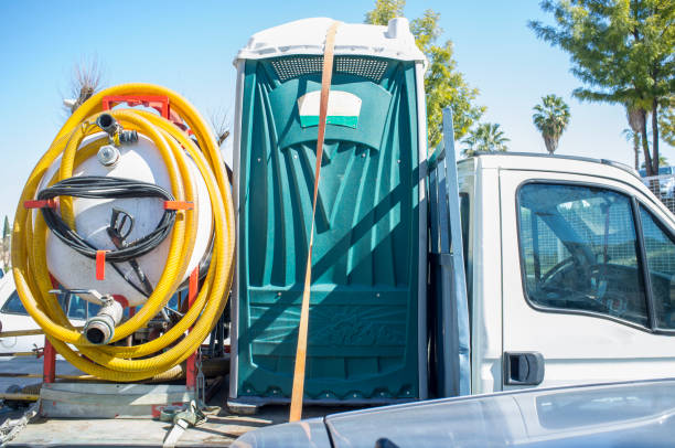 Best Portable bathroom rental  in Fennimore, WI